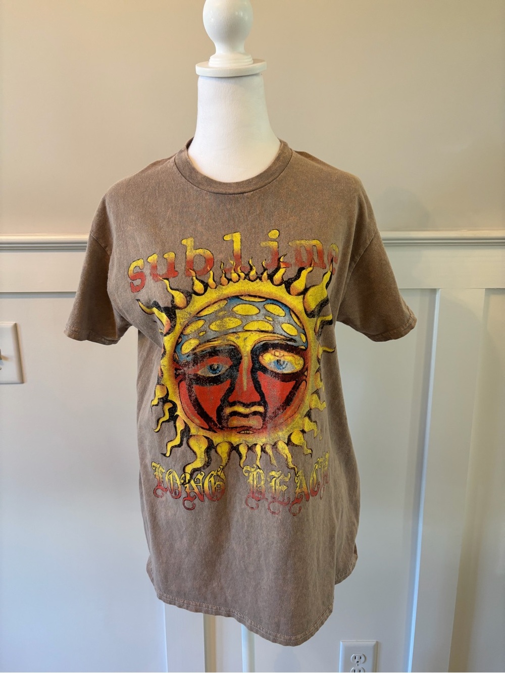 Brown Graphic Band Tee - Sun Face Design